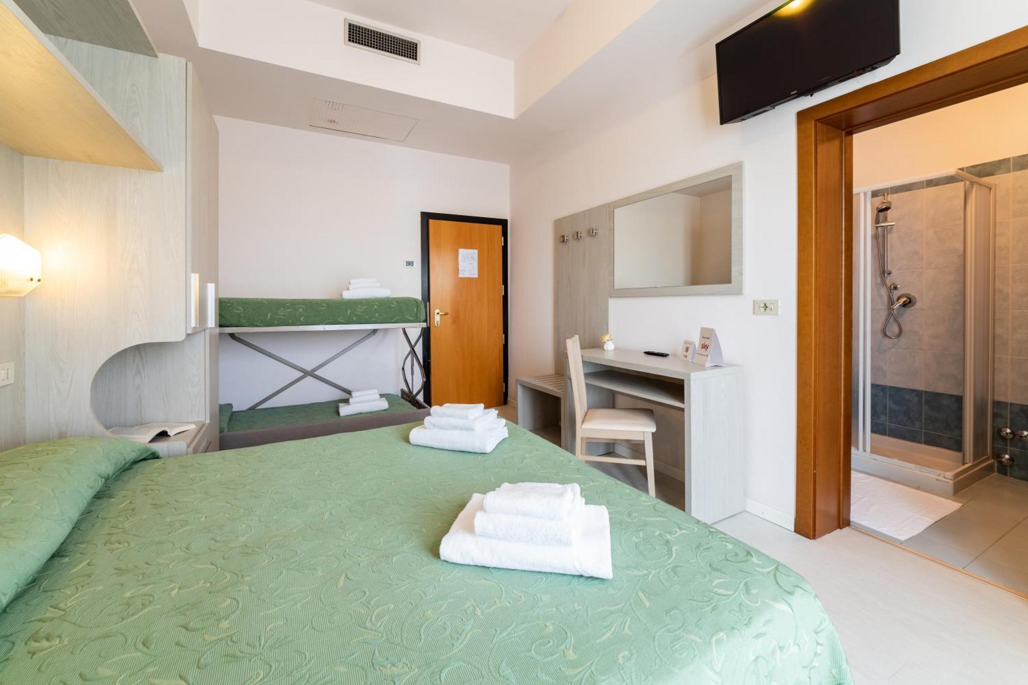 Hotel Royal Каттолика Экстерьер фото