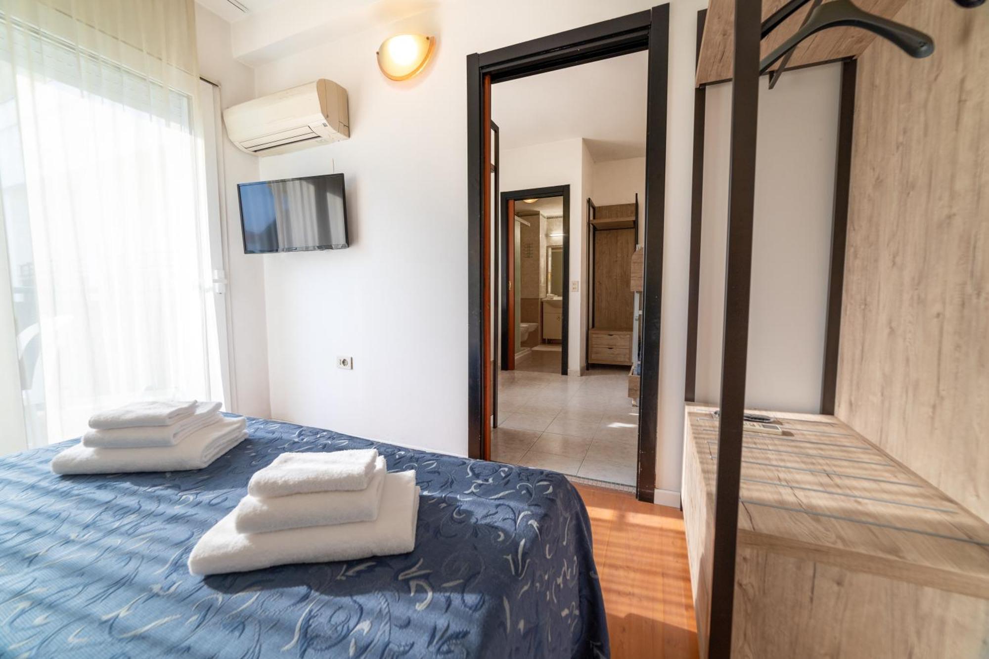 Hotel Royal Каттолика Экстерьер фото