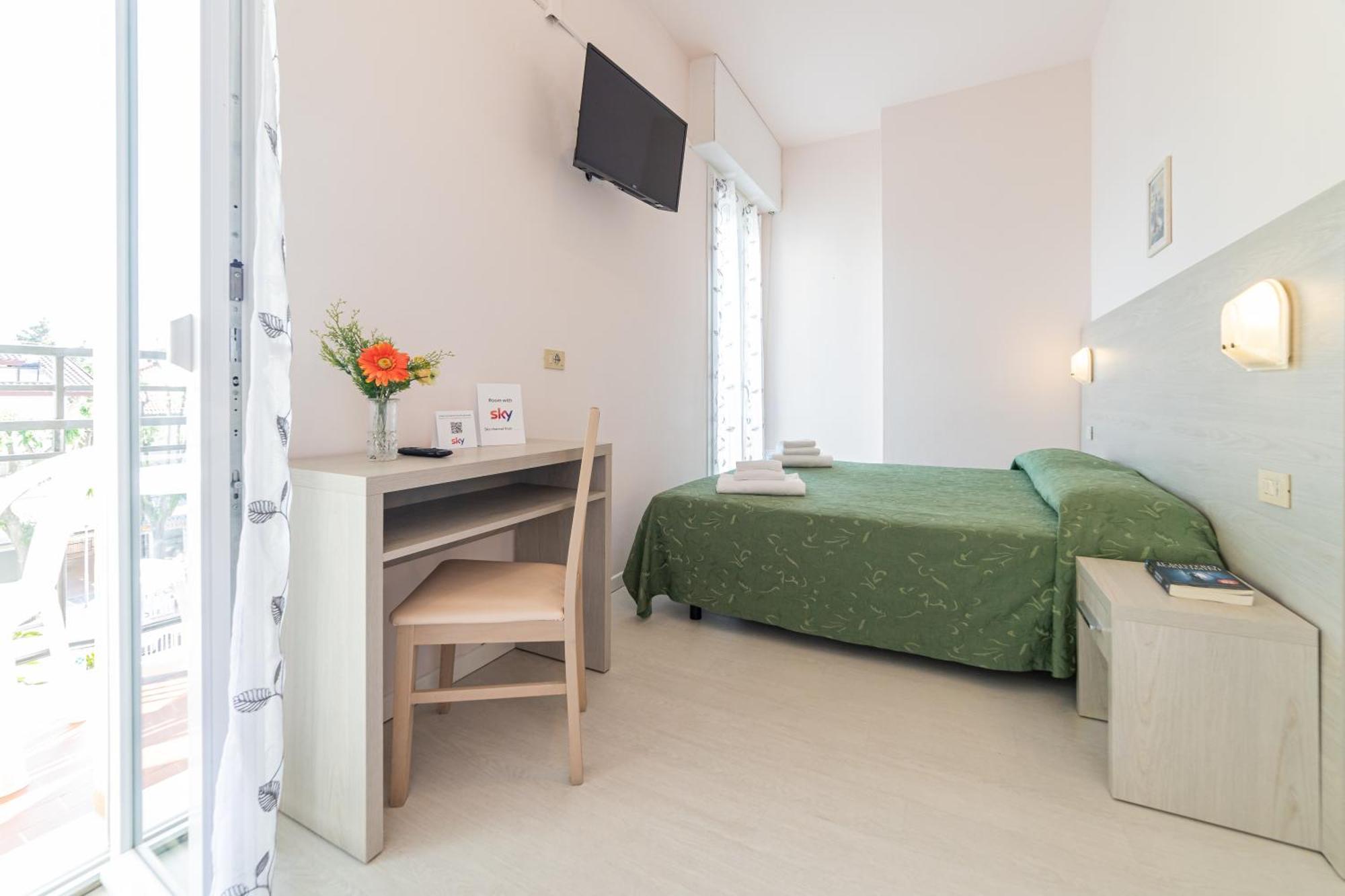Hotel Royal Каттолика Экстерьер фото